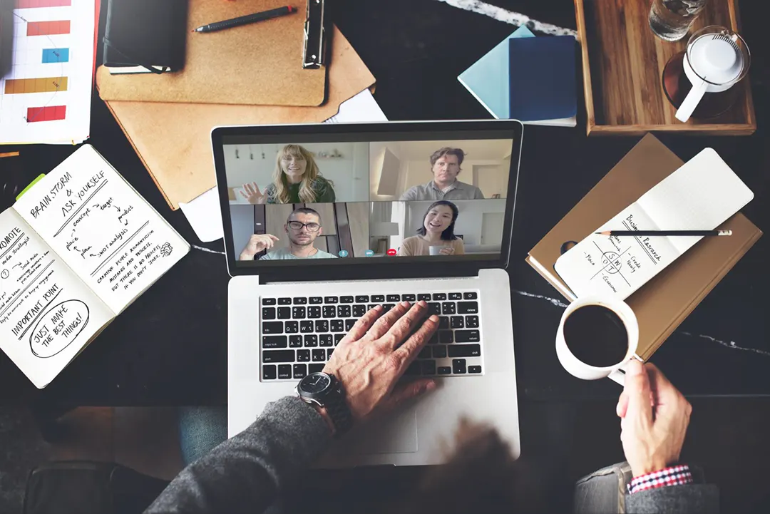 Professional consultant enjoying the perfect Zoom meeting with Summary AI just right after doing a zoom test meeting.