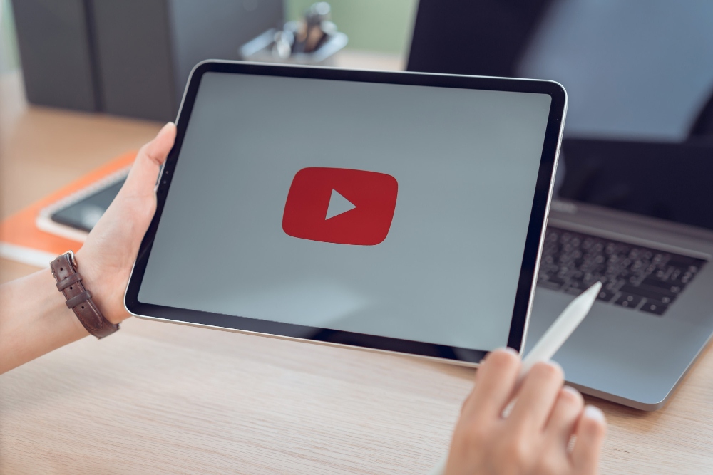 opening youtube app on tablet