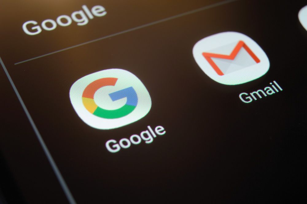 email apps have archived emails as well